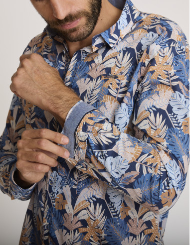 Camisa con estampado tropical azul...