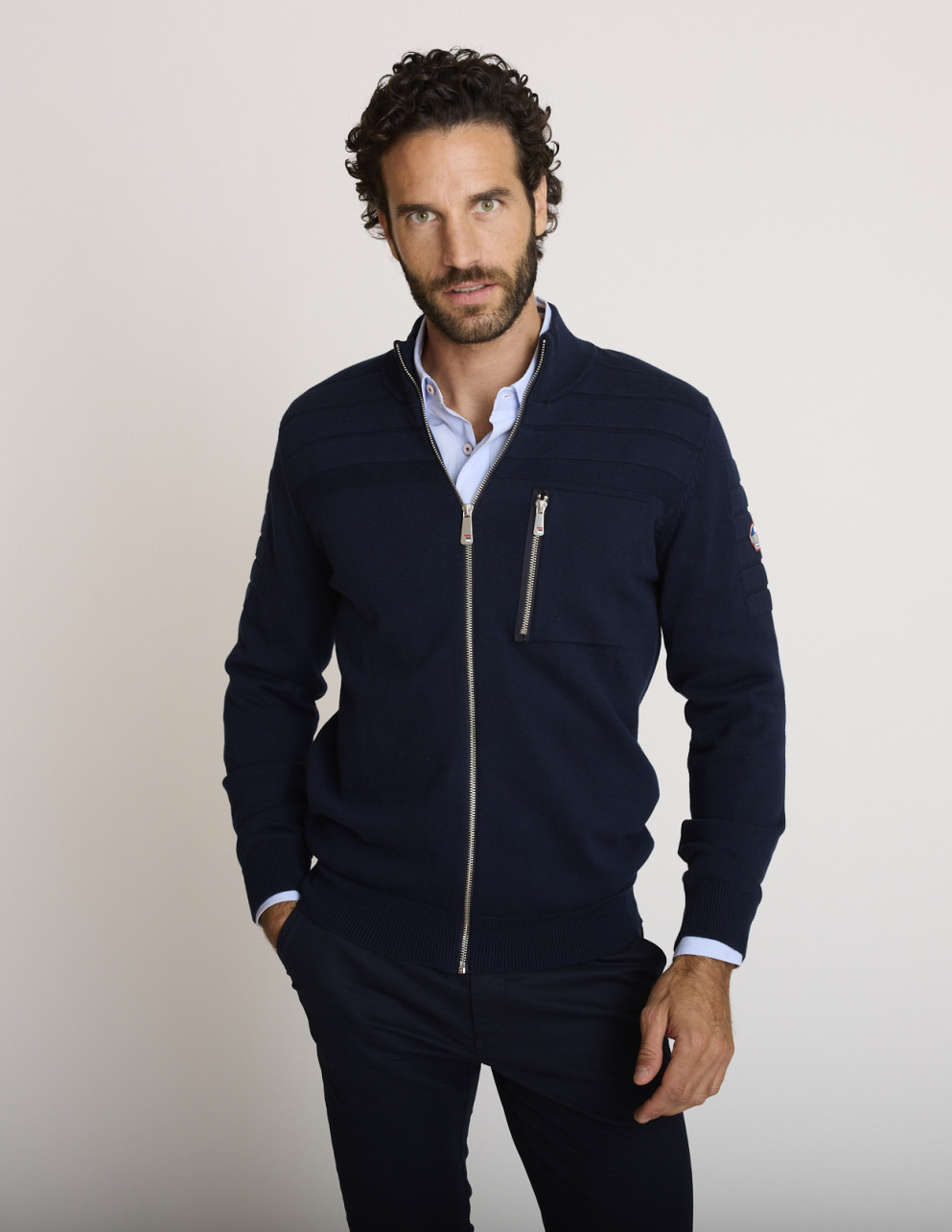 Gilet zippé bleu marine...