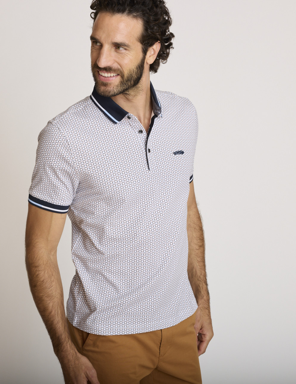 Polo in cotone con motivi...