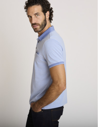 Polo de algodón texturizado azul...