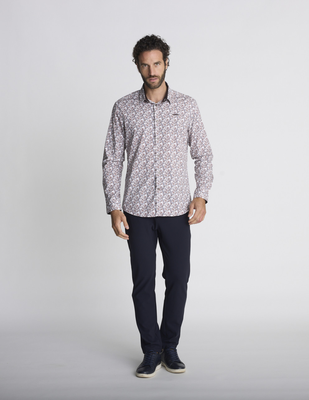 Chemise à motif cachemire...