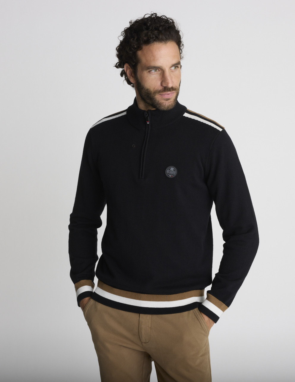 Pull col camionneur noir...