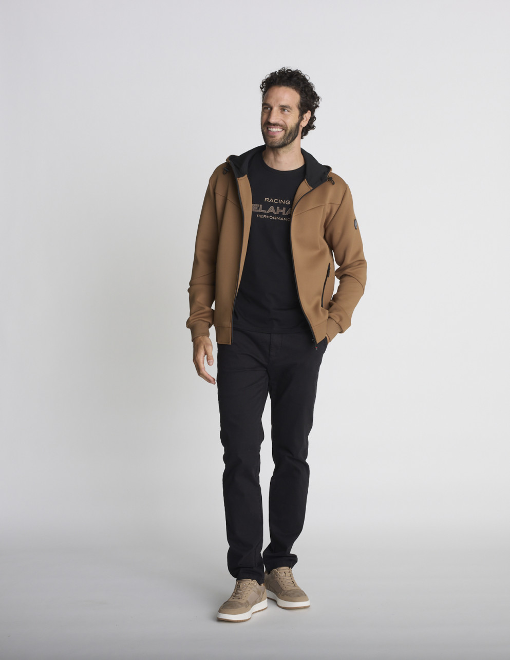 Gilet zippé à capuche camel...