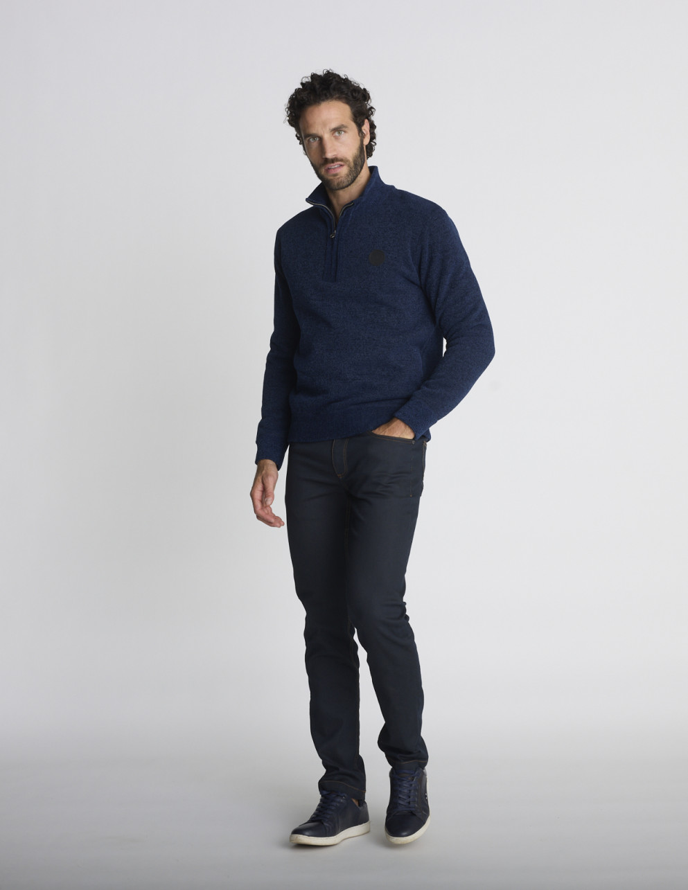 Pull camionneur bleu marine...