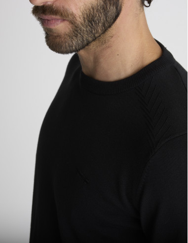 Pull col rond noir LIEN